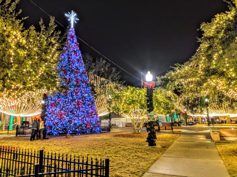 Holiday lights fill Old Courthouse Square in downtown Ocala - Ocala ...