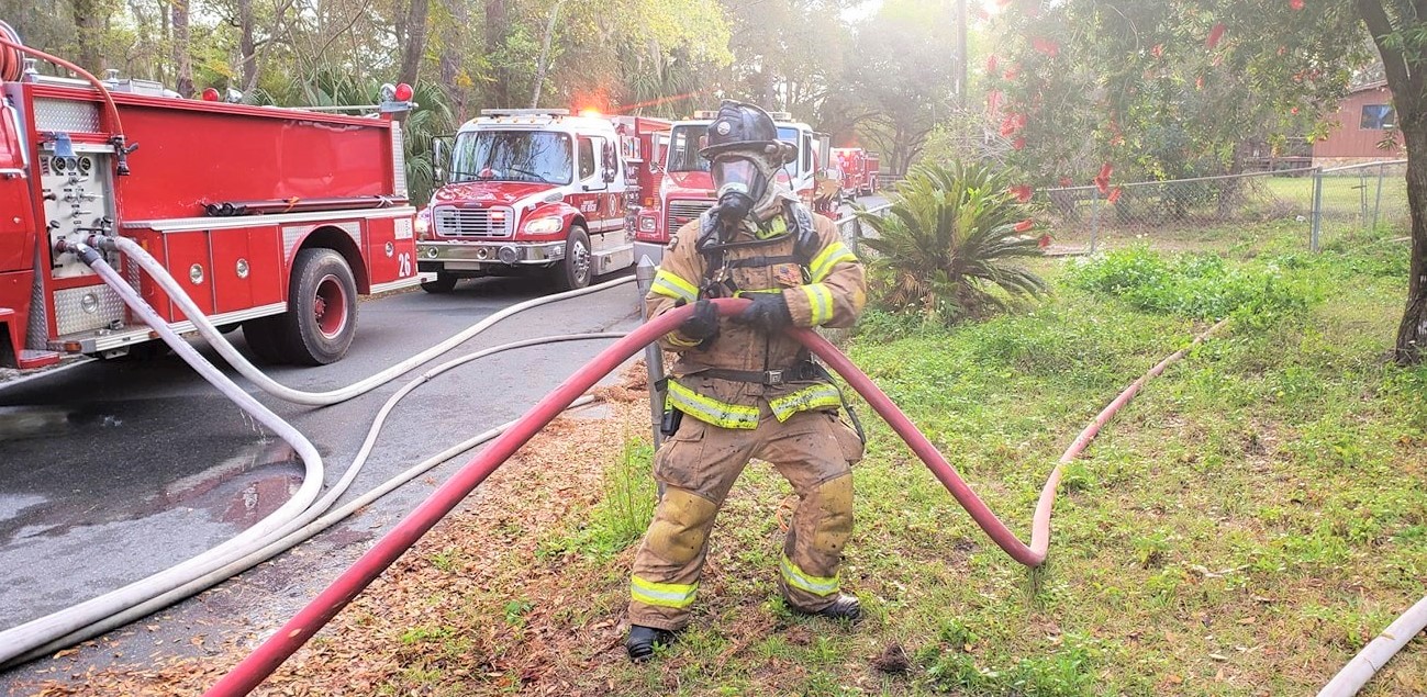 Marion County Firefighters Battle Blaze In Ocklawaha Mobile Home ...