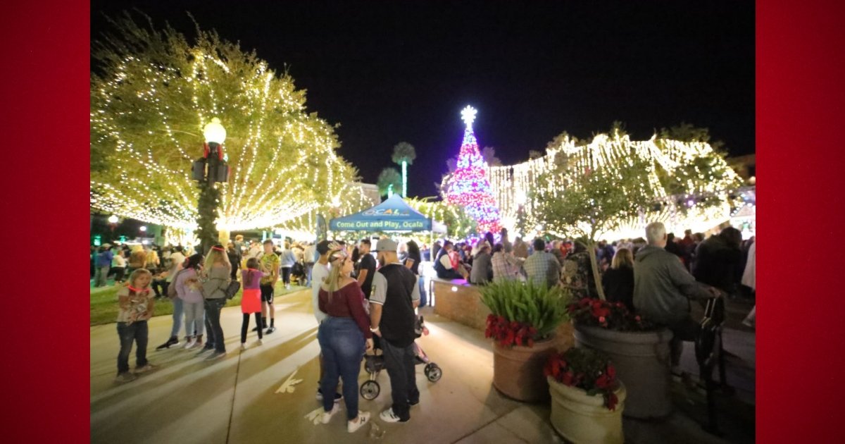Visitors flock to downtown streets for Light Up Ocala