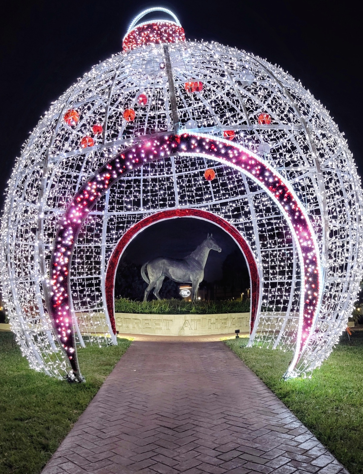 Holiday Cheer At Market Street At Heath Brook In Ocala