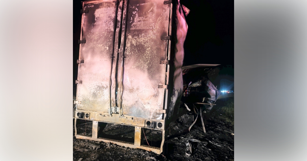 Semi truck carrying food catches fire on I 75 in Marion County 3