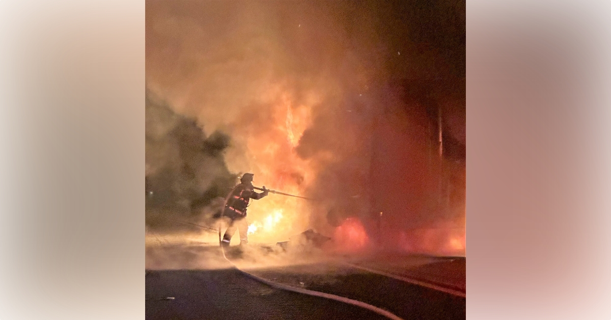 Semi truck carrying food catches fire on I 75 in Marion County