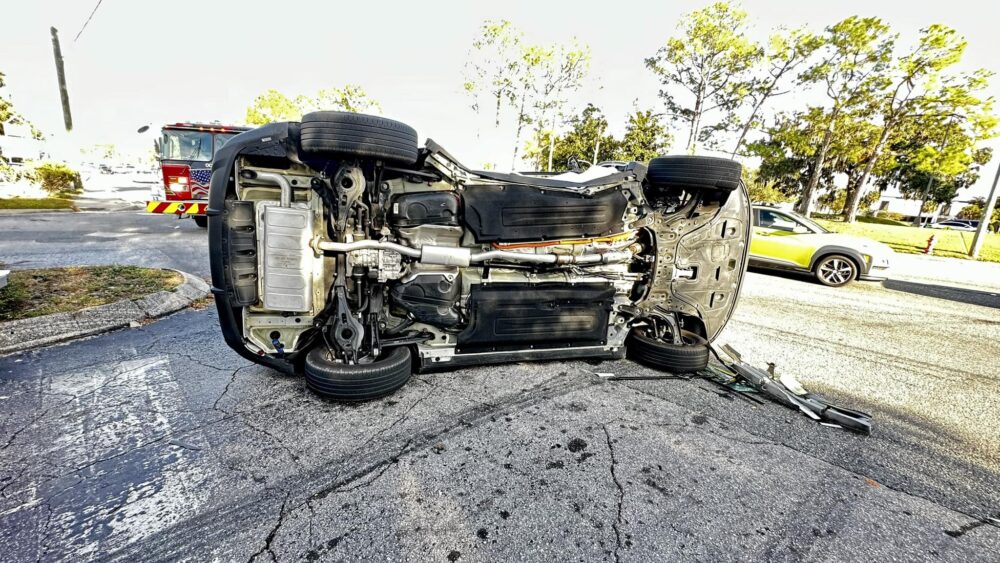 2 Drivers Hospitalized After 3-vehicle Crash With Rollover In Ocala ...