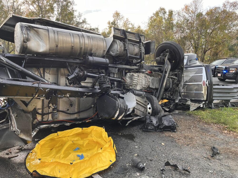 Semi truck rollover on Interstate 75 in Marion County, near mile marker 370, on December 12, 2023 (photo Marion County Fire Rescue) 4