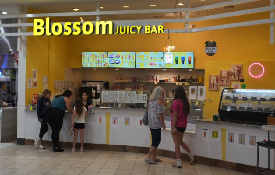 Blossom Juicy Bar at the Paddock Mall in Ocala