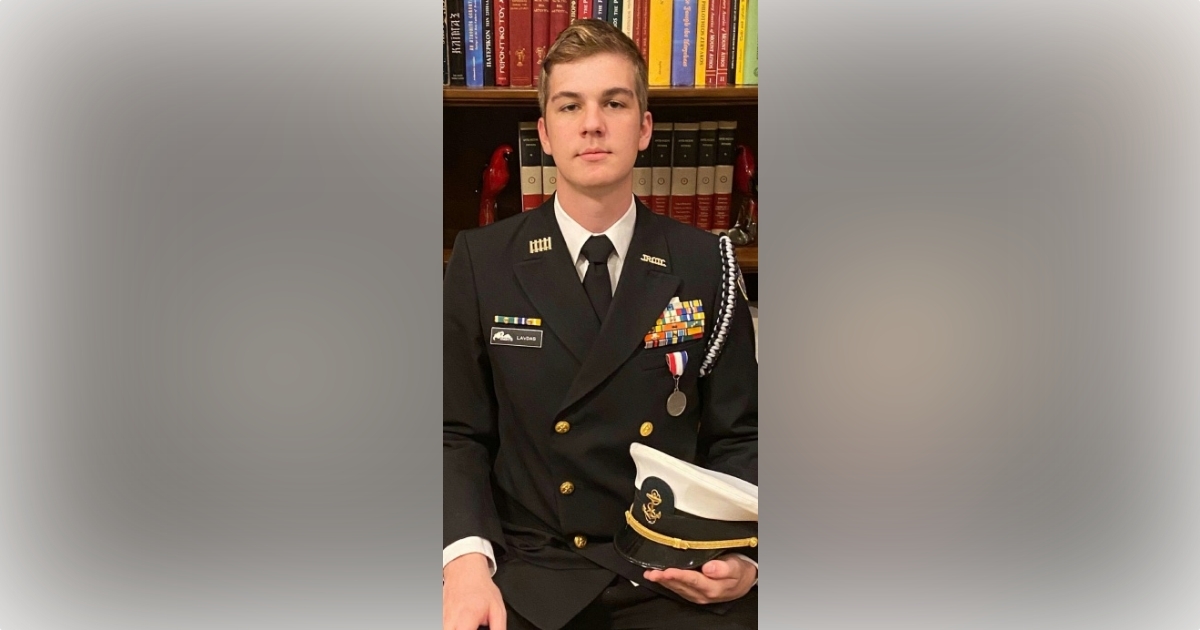 Ocala high school student selected for Navy Flight Academy