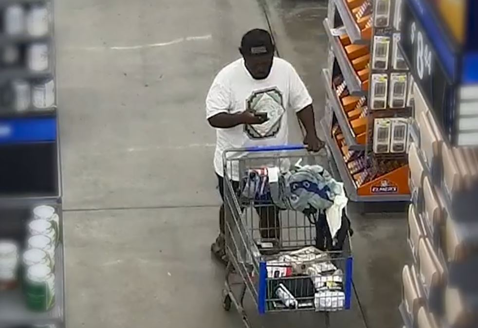 Ocala man allegedly secretly filmed young girls at Walmart and possessed child pornography