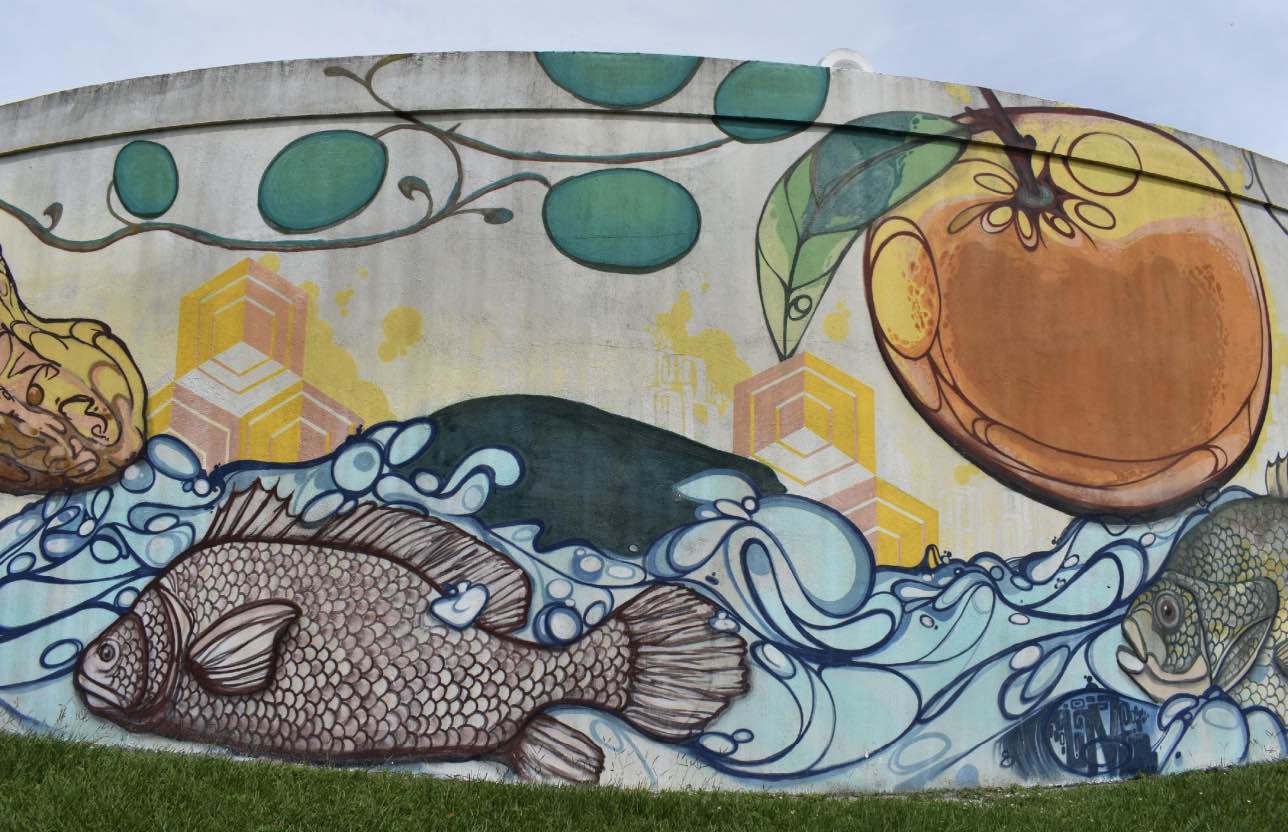 Natural Flow in downtown Ocala. Ocala Cultural Arts staff says the mural has deteriorated beyond repair. (Photo: Ocala Cultural Arts)