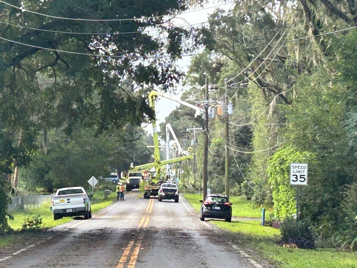 Crews working to restore power to 30,000 residents in Marion County