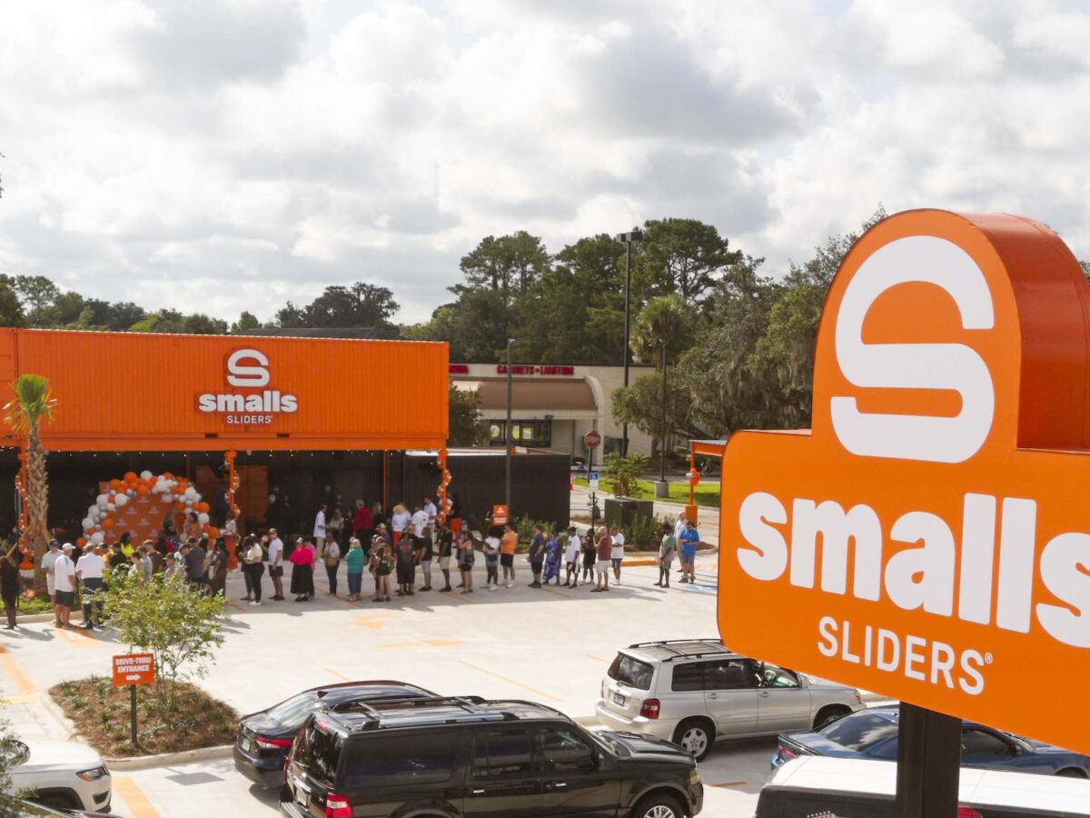 Smalls Sliders opens first Ocala restaurant