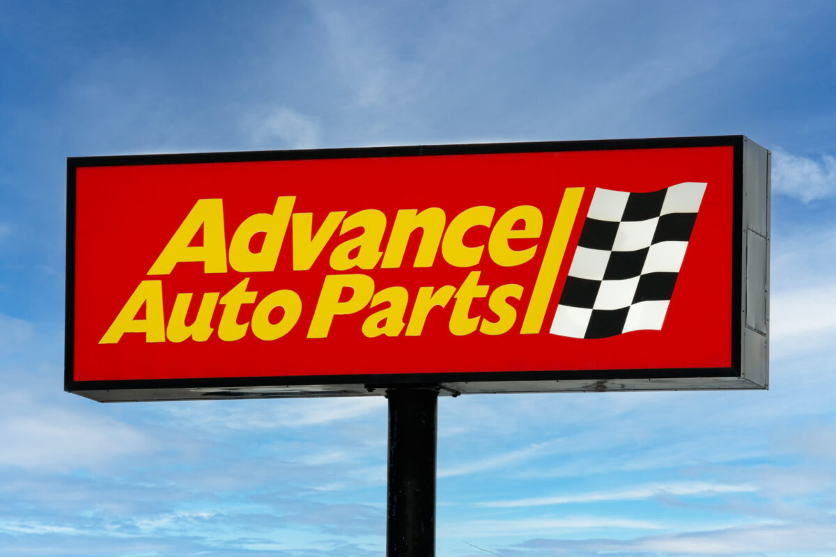 Advanced Auto Parts Exterior and Trademark Logo