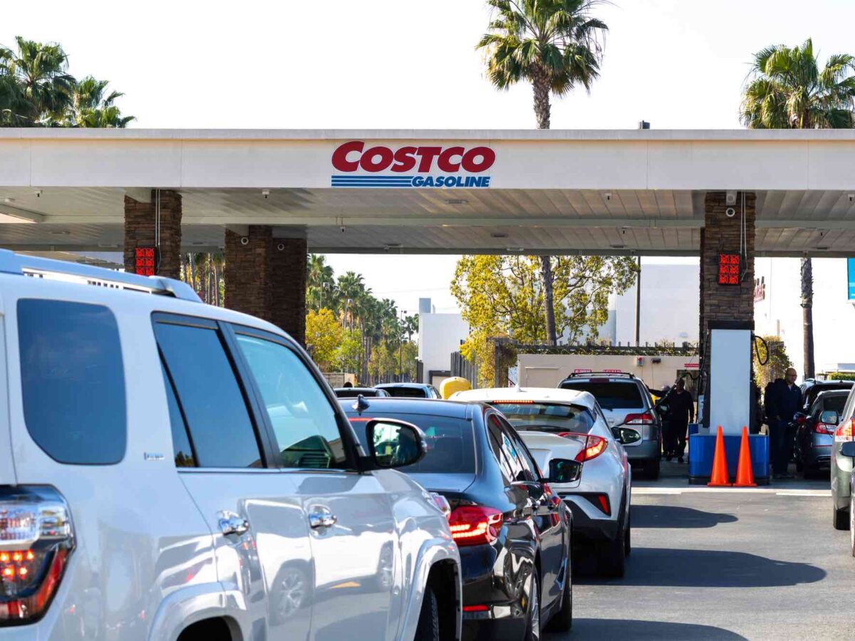 Costco has twice as many gas pumps, better food than Sam’s