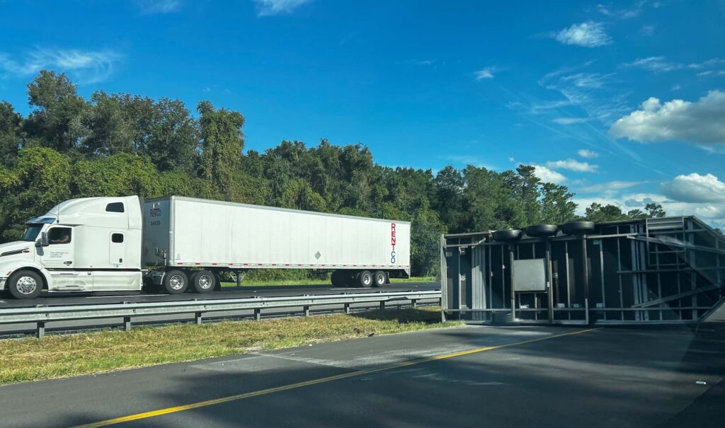 Trailer partially covering lanes of Interstate 75 in Marion County