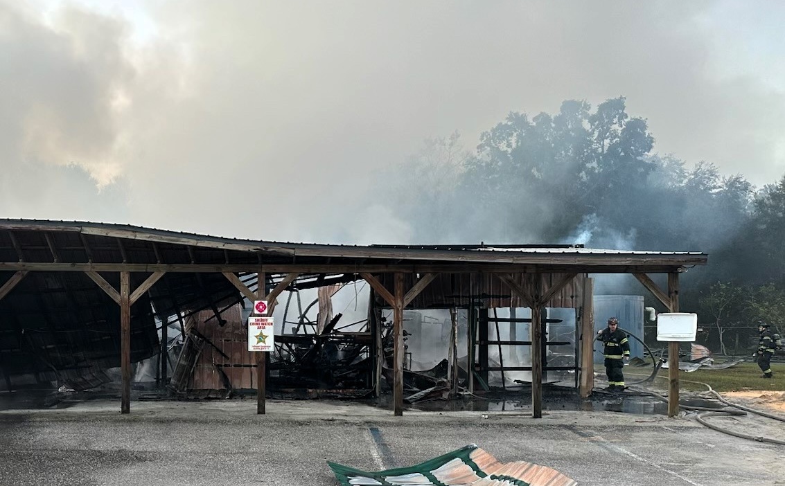 Fire consumes commercial structure in southeast Marion County