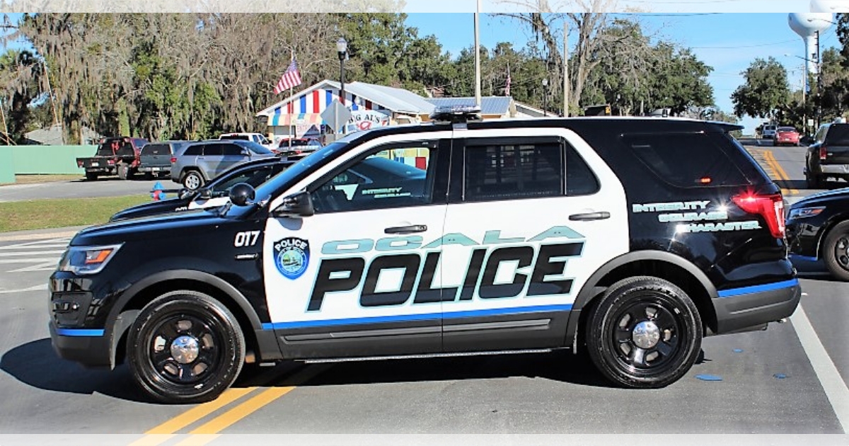 Ocala Police officer and 7 others escape injury in two-vehicle crash in ...